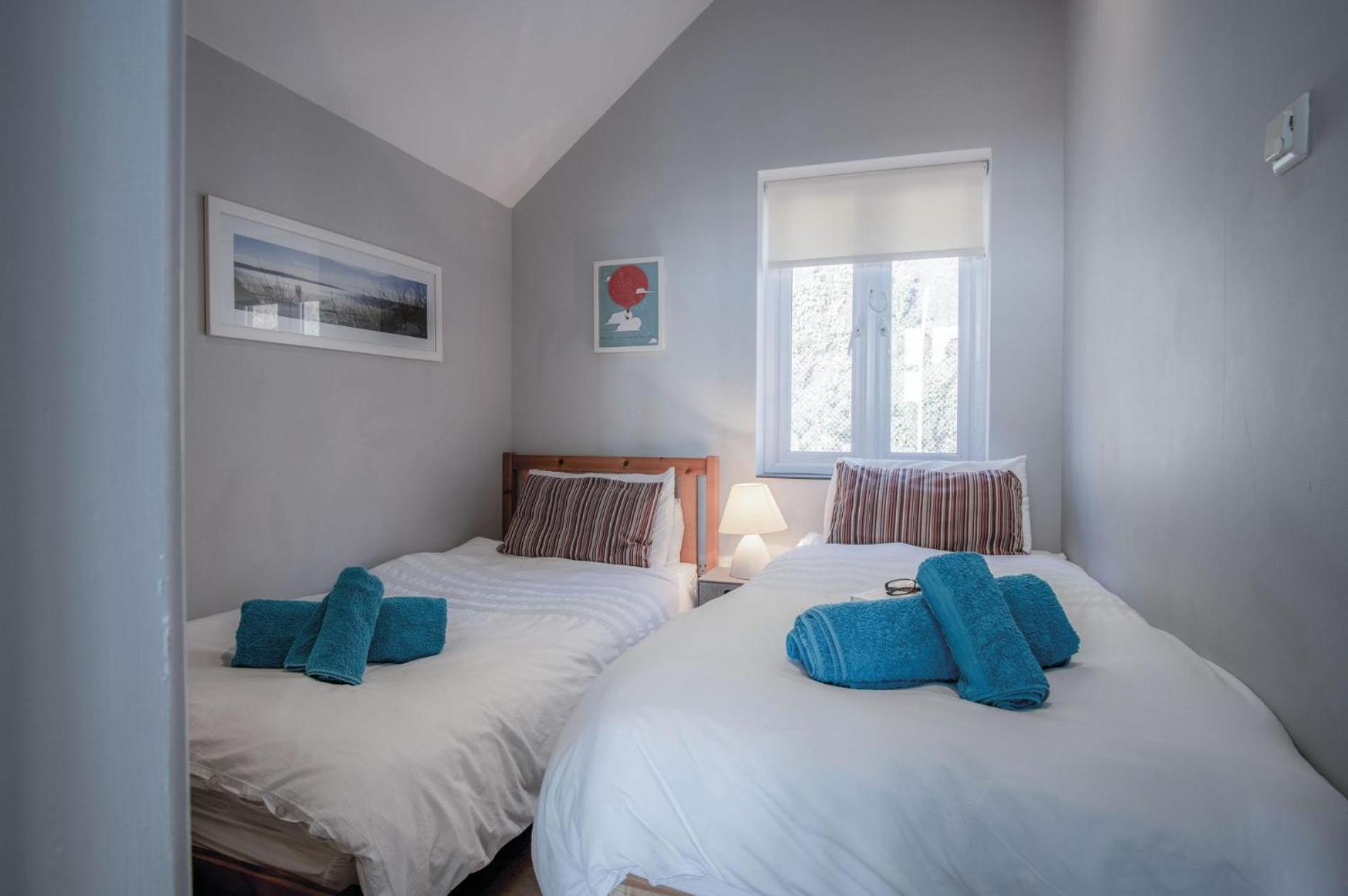 Ewyn Y Don - 2 Bedroom Apartment - ペンディン エクステリア 写真